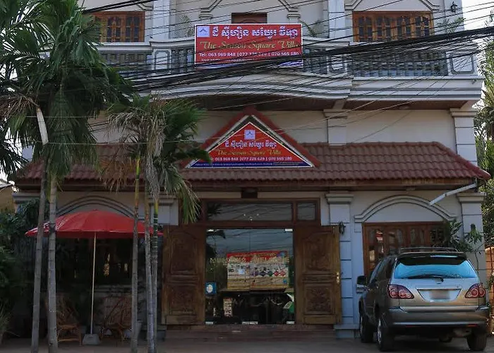 Hotel The Golden Square 2*